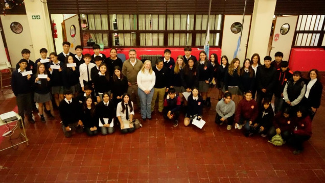 imagen El Senado va a la escuela